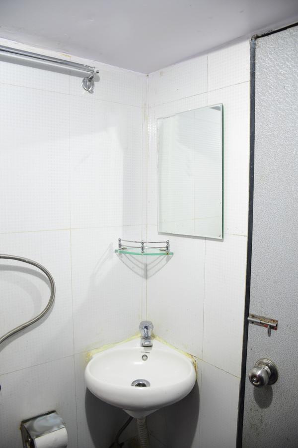 Hotel K.C Residency Mumbai Bagian luar foto
